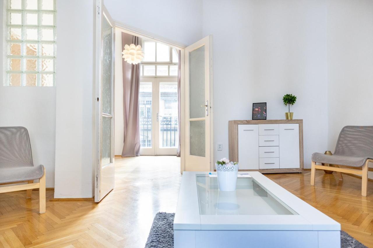 W25 Smart Apartment Budapest Exterior foto